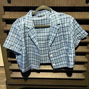 A blue plaid crop top short sleeve from shein